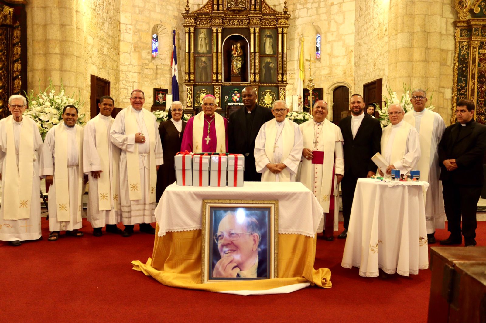 Clausuran fase diocesana del Siervo de Dios, Padre Emiliano Tardif